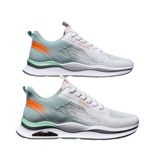 Sports shoe for men