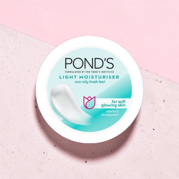 Pond's Light moisturiser for Soft Glowing Skin 50ml (India)