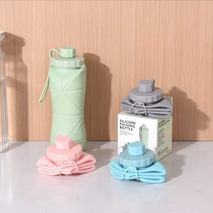 Collapsible & Leakproof Reusable Silicone Water Bottle