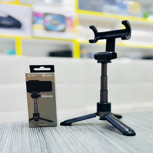 Momax ITFIT mini Tripod Selfie Stick TRS8