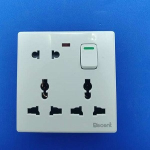 Decent 16A 8 pin Multi Socket