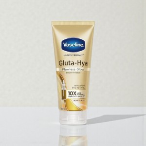 Vaseline Gluta-Hya Flawless Glow Serum-in-Lotion 200ml(India)