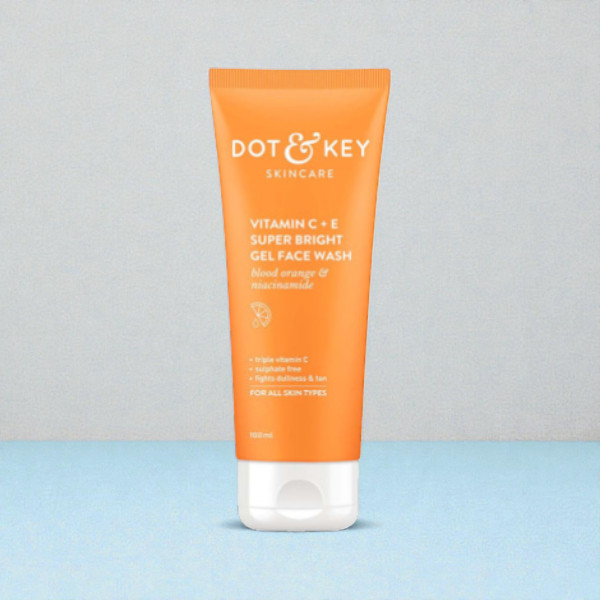 Dot & Key Vitamin C+E Super Bright Gel Face Wash 100ml (India)