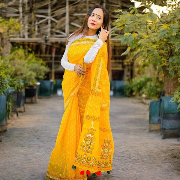 Yellow couple outfit