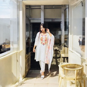 Lilene Embroidery Three Piece Set
