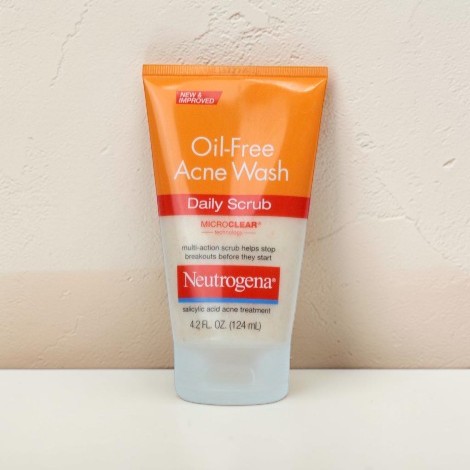 Neutrogena Oil-Free Acne Wash Daily Scrub 124ml (USA)