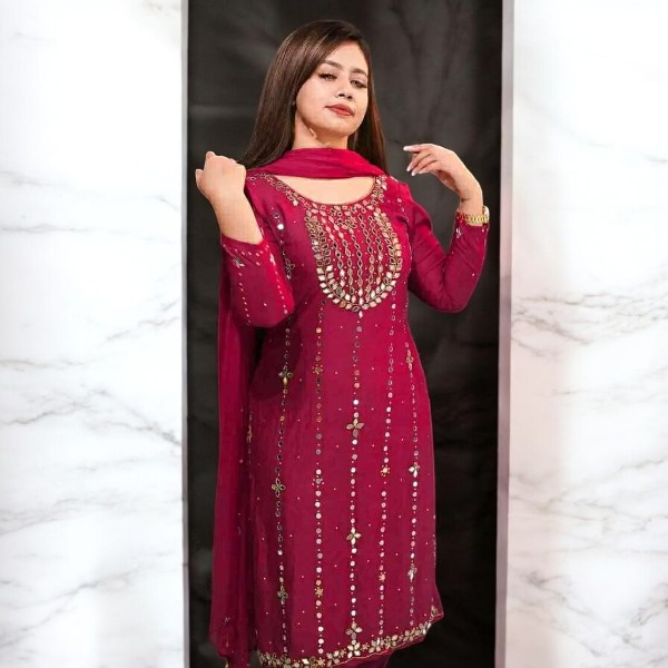 Karchupi Three Piece Set