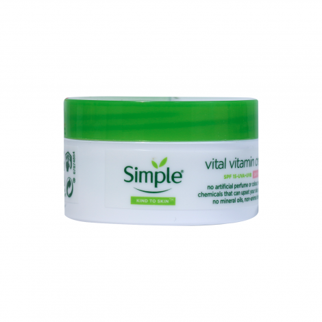 Simple Kind to Skin Vital Vitamin Day Cream 50ml (Hungary)