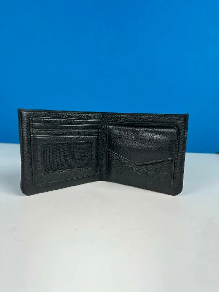 Men’s Stylish Leather Wallet – Black Color