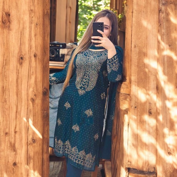 MB Stone Ready-Made Three-Piece Set