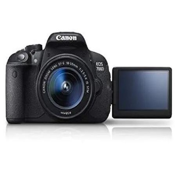 Canon EOS 700D DSLR 18.0 MP With 18-55mm Lens