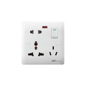 NT blu-ray Smart Universal 13A 8 Pin Socket With Switch