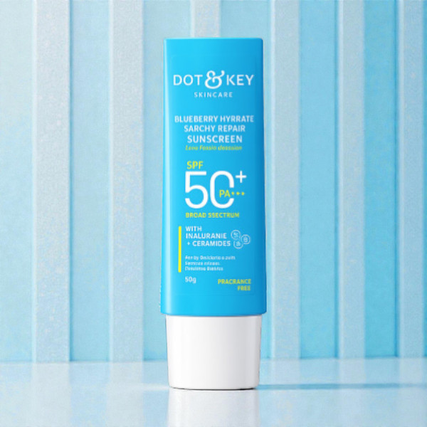 Dot & Key Blueberry Hydrate Barrier Repair Sunscreen SPF 50+ PA++++ 50ml (India)